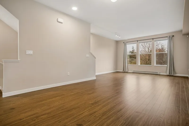 35 10415 DELSOM CRESCENT - photo 4 of 25