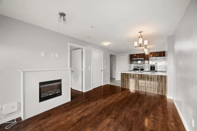 503 22318 LOUGHEED HIGHWAY - photo 1 of 20