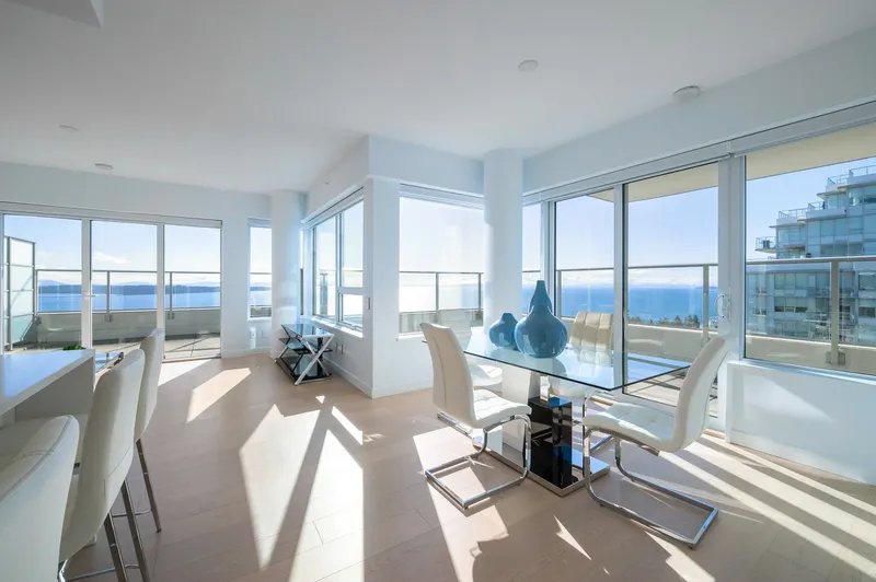 1304 1441 JOHNSTON STREET - photo 2 of 25