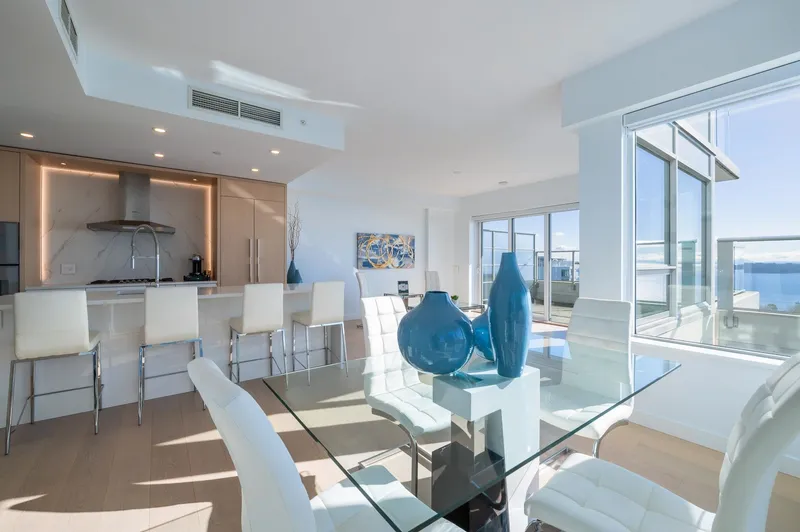 1304 1441 JOHNSTON STREET - photo 4 of 25