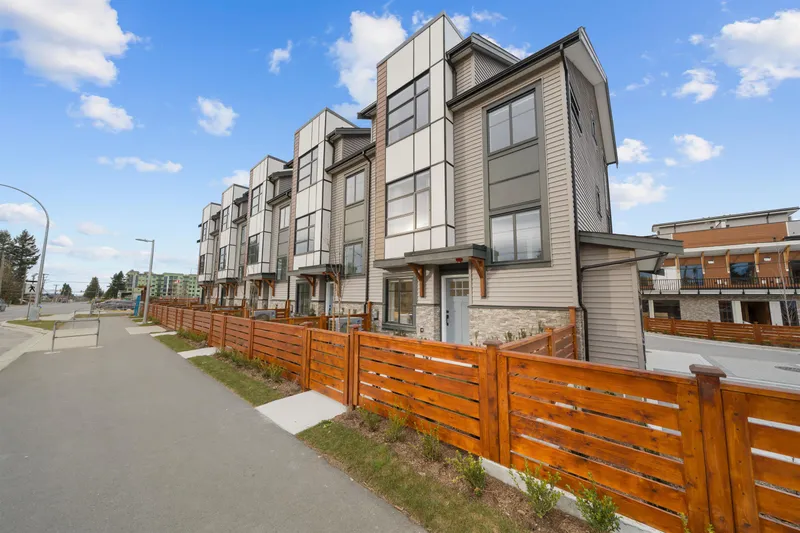 8 32929 CHERRY AVENUE - photo 4 of 25