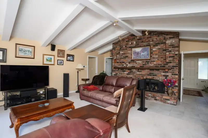 634 BLUEGROUSE PLACE - photo 3 of 26
