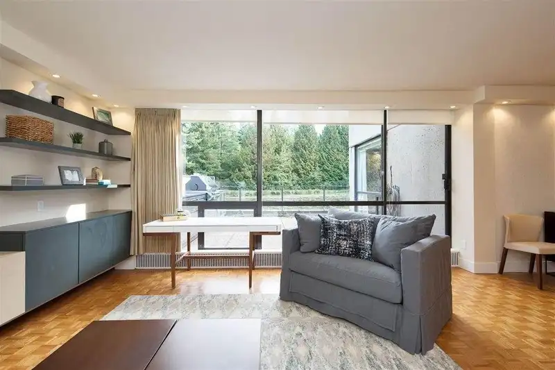 108 4900 CARTIER STREET - photo 4 of 16