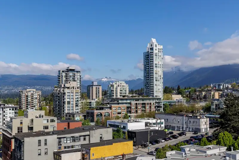 PH1 168 E ESPLANADE - photo 3 of 34