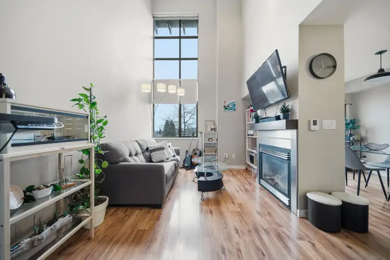 416 10866 CITY PARKWAY - photo 1 of 28