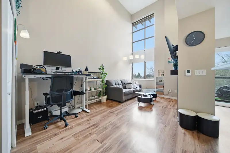 416 10866 CITY PARKWAY - photo 2 of 28