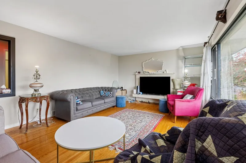 556 BALLANTREE ROAD - photo 3 of 25