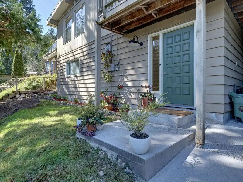 1175 MARINE DRIVE - photo 3 of 33
