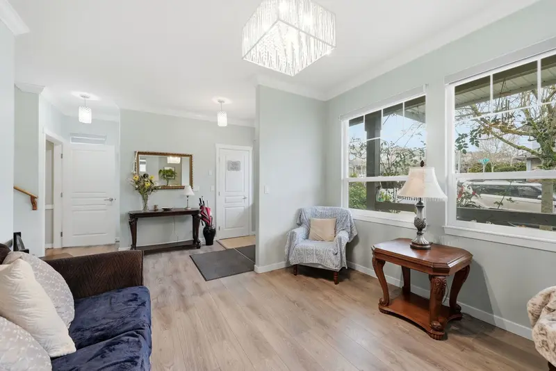 14858 56A AVENUE - photo 3 of 25