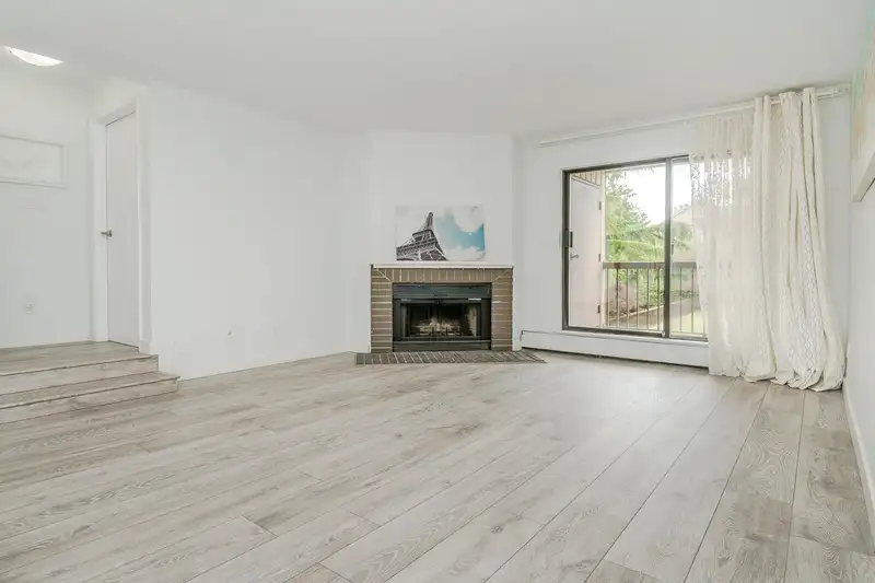 225 8511 WESTMINSTER HIGHWAY - photo 4 of 35