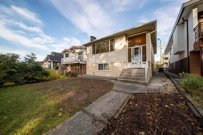3449 E PENDER STREET - photo 2 of 8