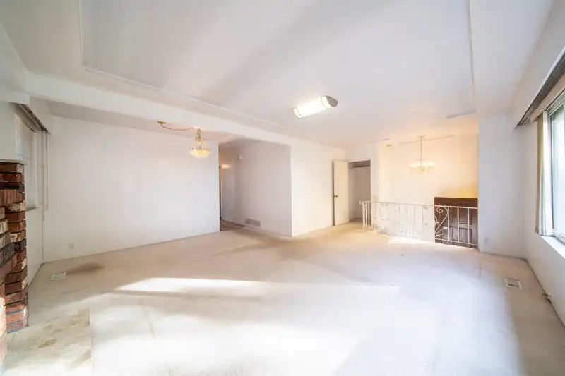 3449 E PENDER STREET - photo 4 of 8