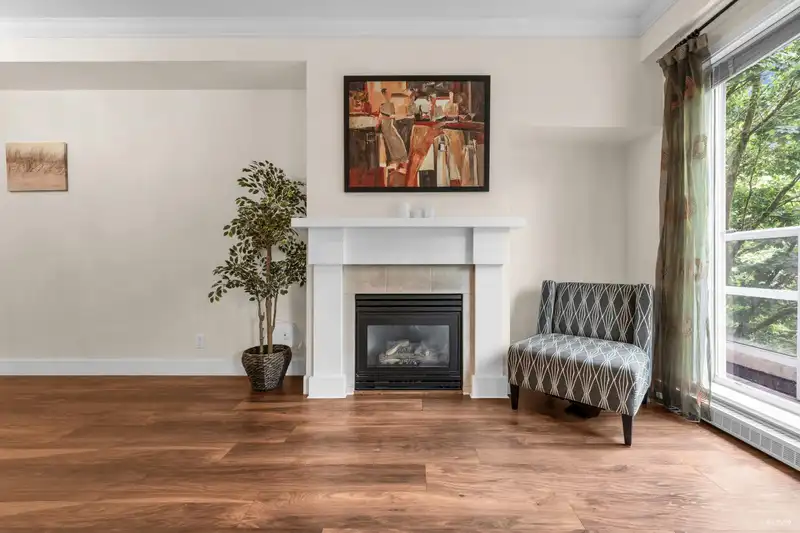 304 5790 EAST BOULEVARD - photo 3 of 29