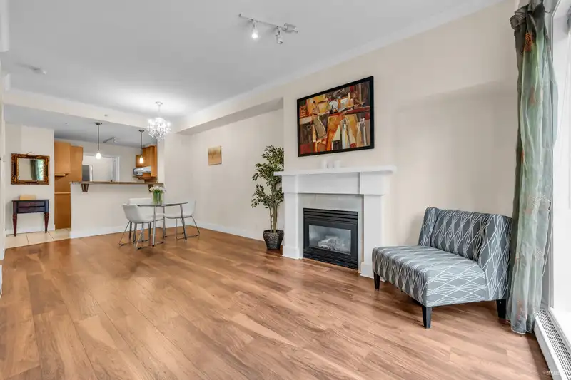 304 5790 EAST BOULEVARD - photo 4 of 29