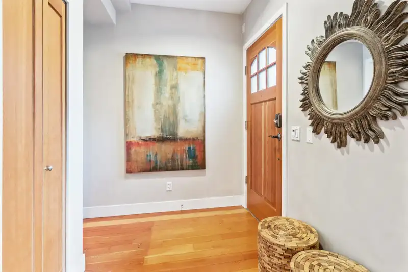 247 FURNESS STREET - photo 3 of 37