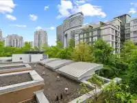 502 1033 MARINASIDE CRESCENT - thumbnail 17