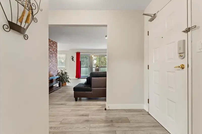 303 32070 PEARDONVILLE ROAD - photo 3 of 31