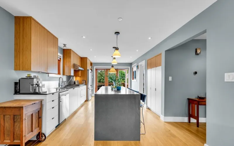 57 W 17TH AVENUE - photo 3 of 25