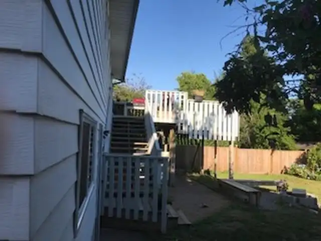 15342 21 AVENUE - photo 2 of 2