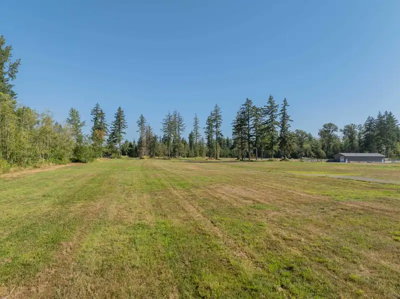 22714 26 AVENUE - photo 4 of 4