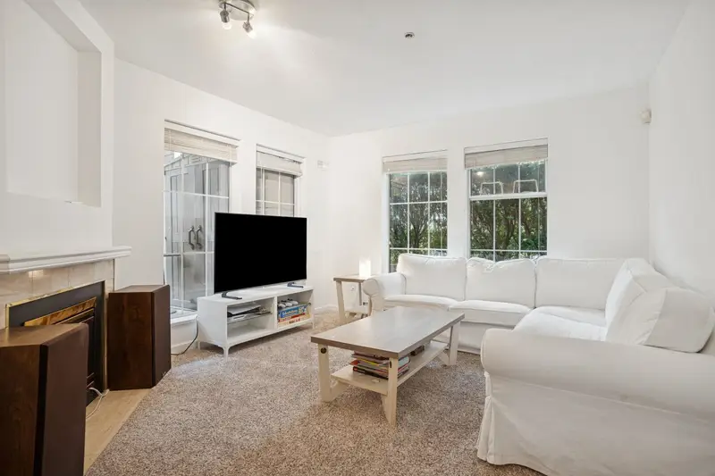 102 1199 WESTWOOD STREET - photo 2 of 14