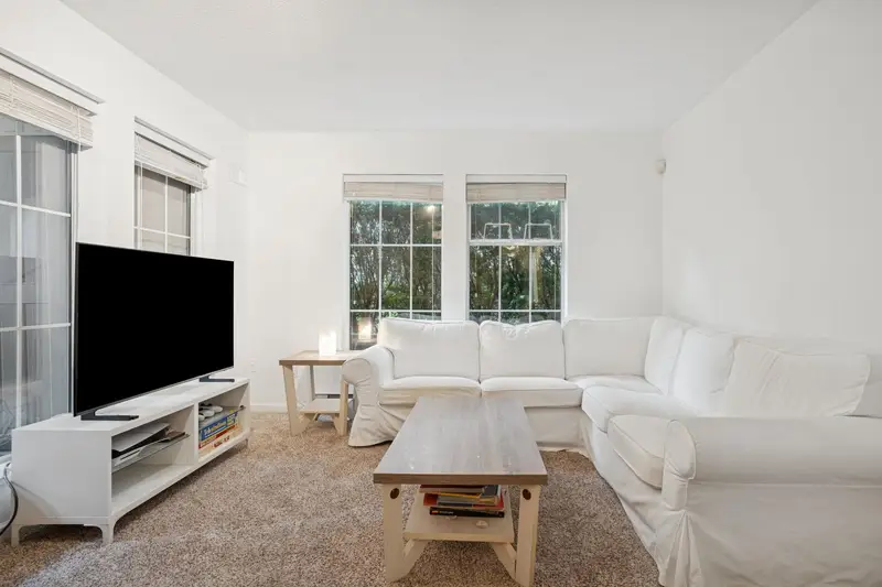 102 1199 WESTWOOD STREET - photo 4 of 14