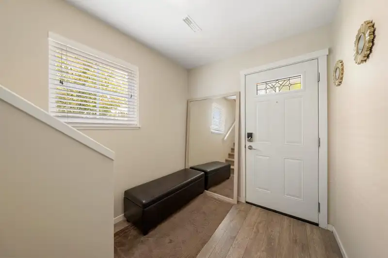 14 13886 62 AVENUE - photo 4 of 29