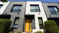 4 9735 UNIVERSITY CRESCENT - thumbnail 1