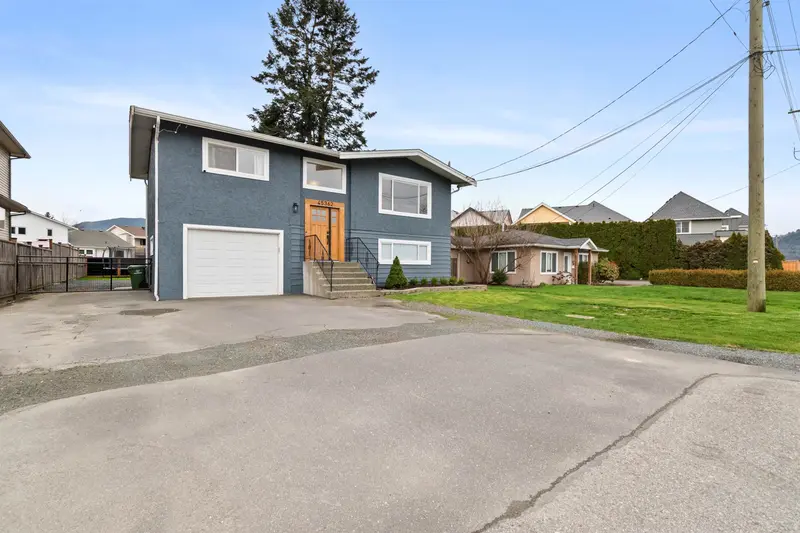 45362 WELLS ROAD - photo 2 of 25