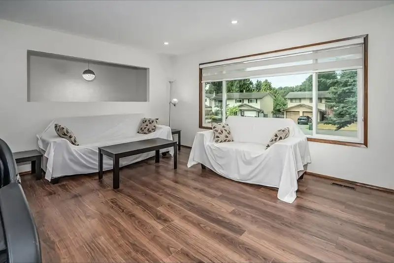 3160 CONSORT COURT - photo 4 of 37