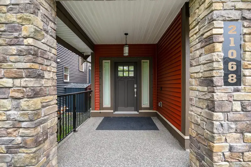 21068 78A AVENUE - photo 3 of 32