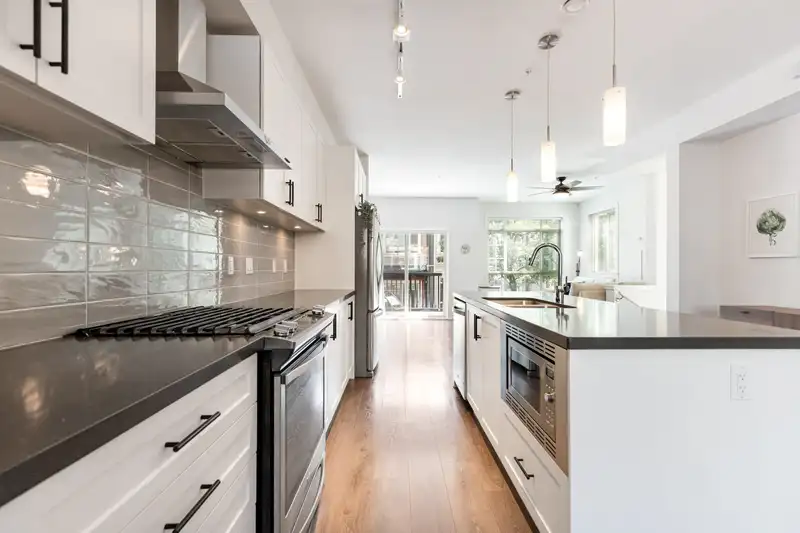 73 11305 240 STREET - photo 1 of 27