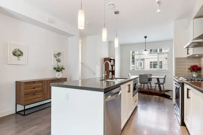 73 11305 240 STREET - photo 4 of 27