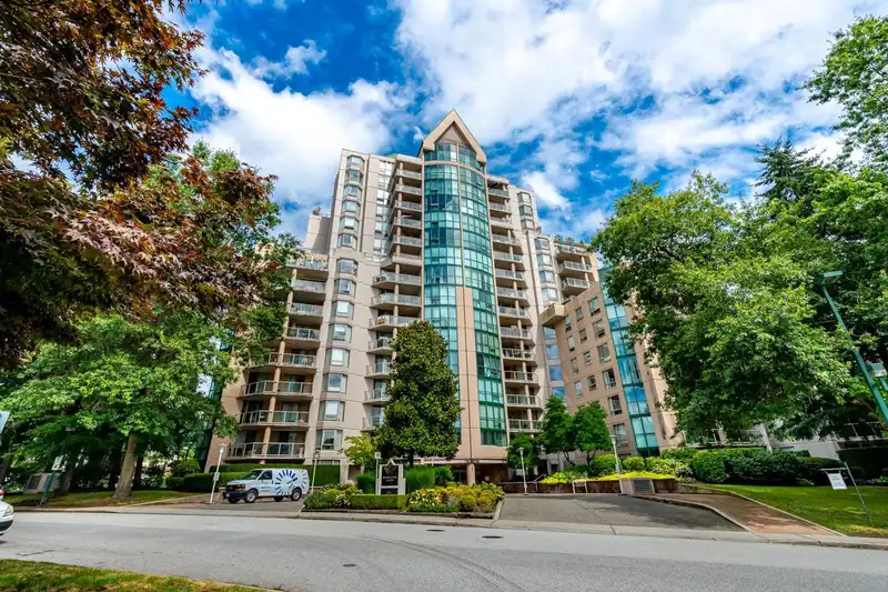 1602 1189 EASTWOOD STREET - photo 1 of 36