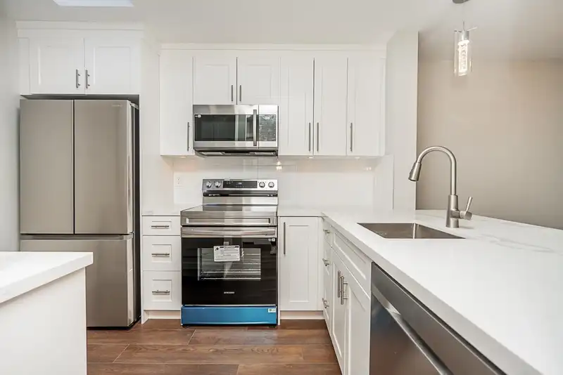 406 2439 WILSON AVENUE - photo 3 of 25