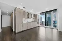 1102 9887 WHALLEY BOULEVARD - thumbnail 2