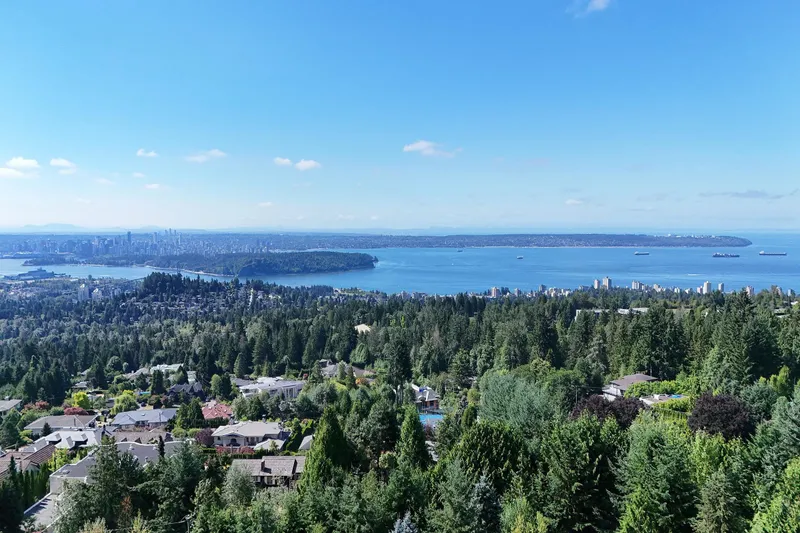 1084 GROVELAND ROAD - photo 4 of 16