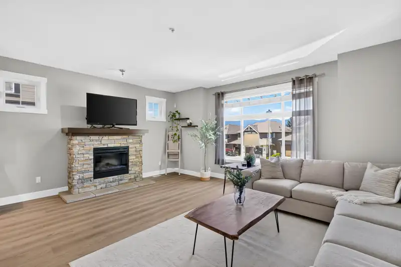 23140 GILBERT DRIVE - photo 4 of 35