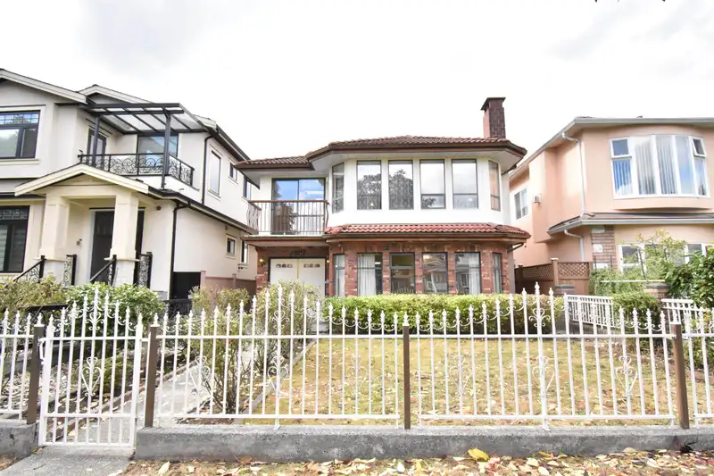 5541 BRUCE STREET - photo 1 of 23