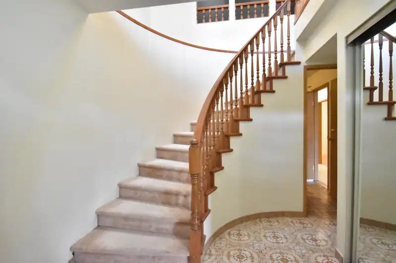 5541 BRUCE STREET - photo 2 of 23