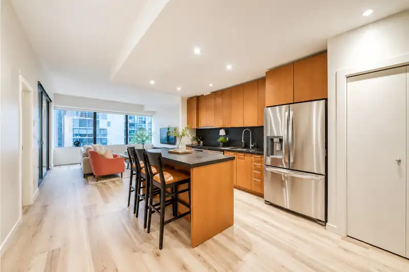 915 1333 W GEORGIA STREET - photo 4 of 15