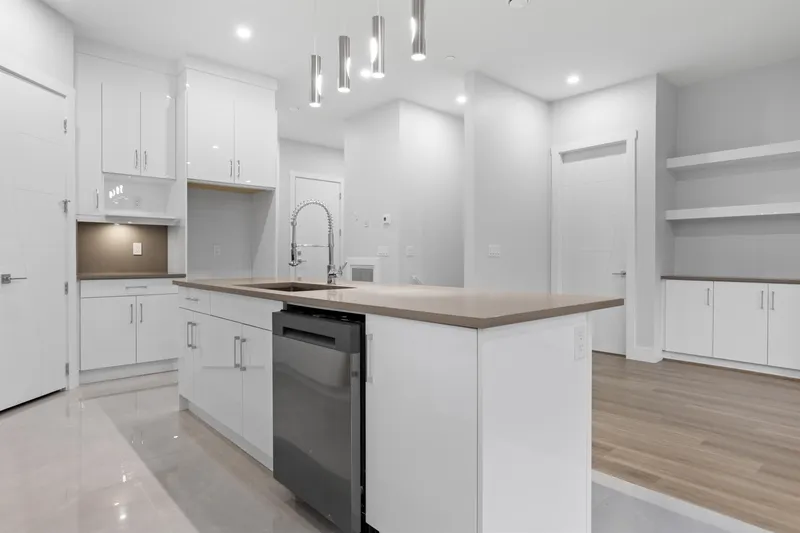 33941 PRENTIS AVENUE - photo 2 of 25