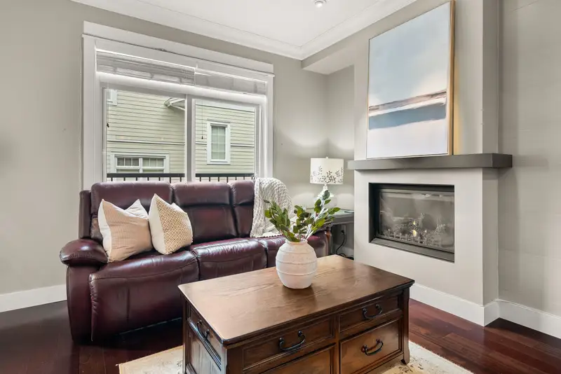 26 2689 PARKWAY DRIVE - photo 4 of 25