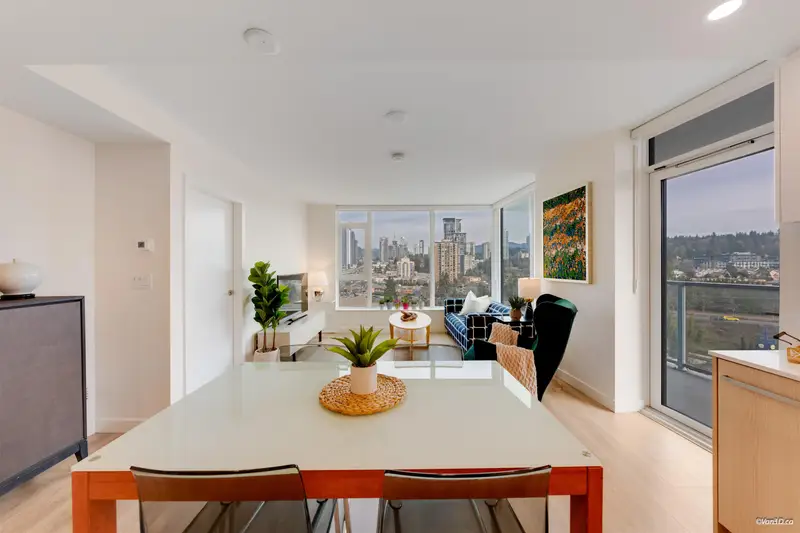 1302 318 ALDERSON AVENUE - photo 4 of 25