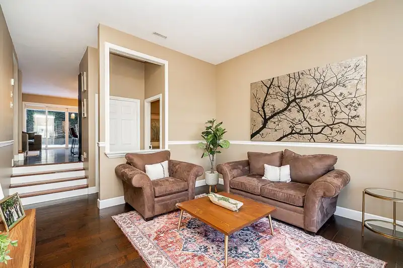 28 8888 216 STREET - photo 4 of 37