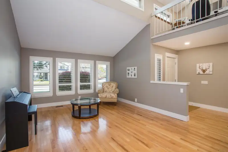 1754 142 STREET - photo 3 of 38