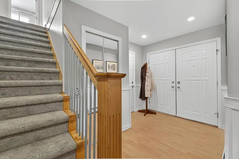 8011 163RD STREET - photo 4 of 25