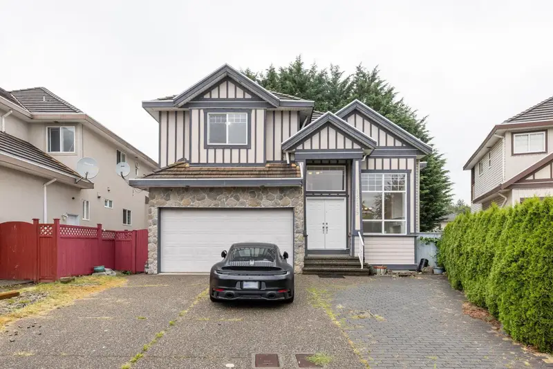 15939 91A AVENUE - photo 1 of 25