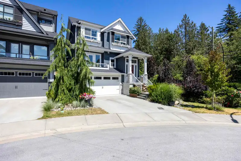 23199 113 AVENUE - photo 2 of 23