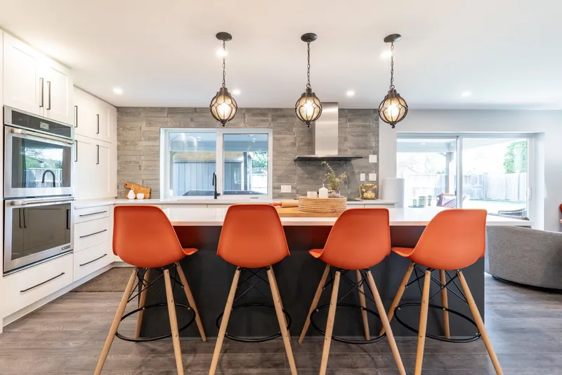 5365 MAPLE CRESCENT - photo 2 of 25